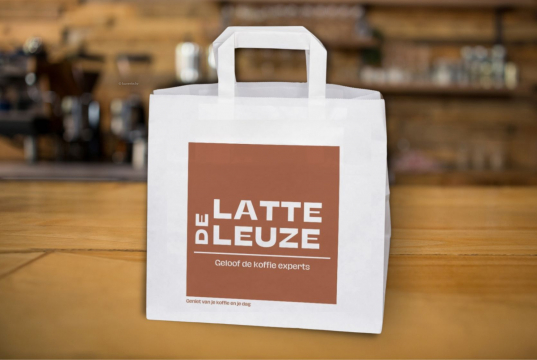 Papirnate vrećice sa pljosnatim papirnim ručkama | Kuverte.hr