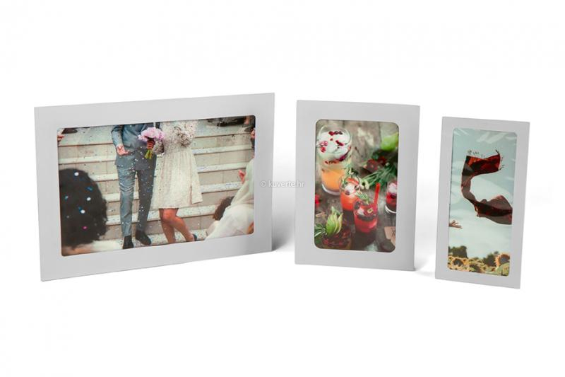 Kuverte s panoramskim prozorčićem (ilustracija s fotografijama)